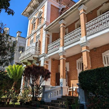 Le Manoir Bed & Breakfast Антананариву Екстериор снимка